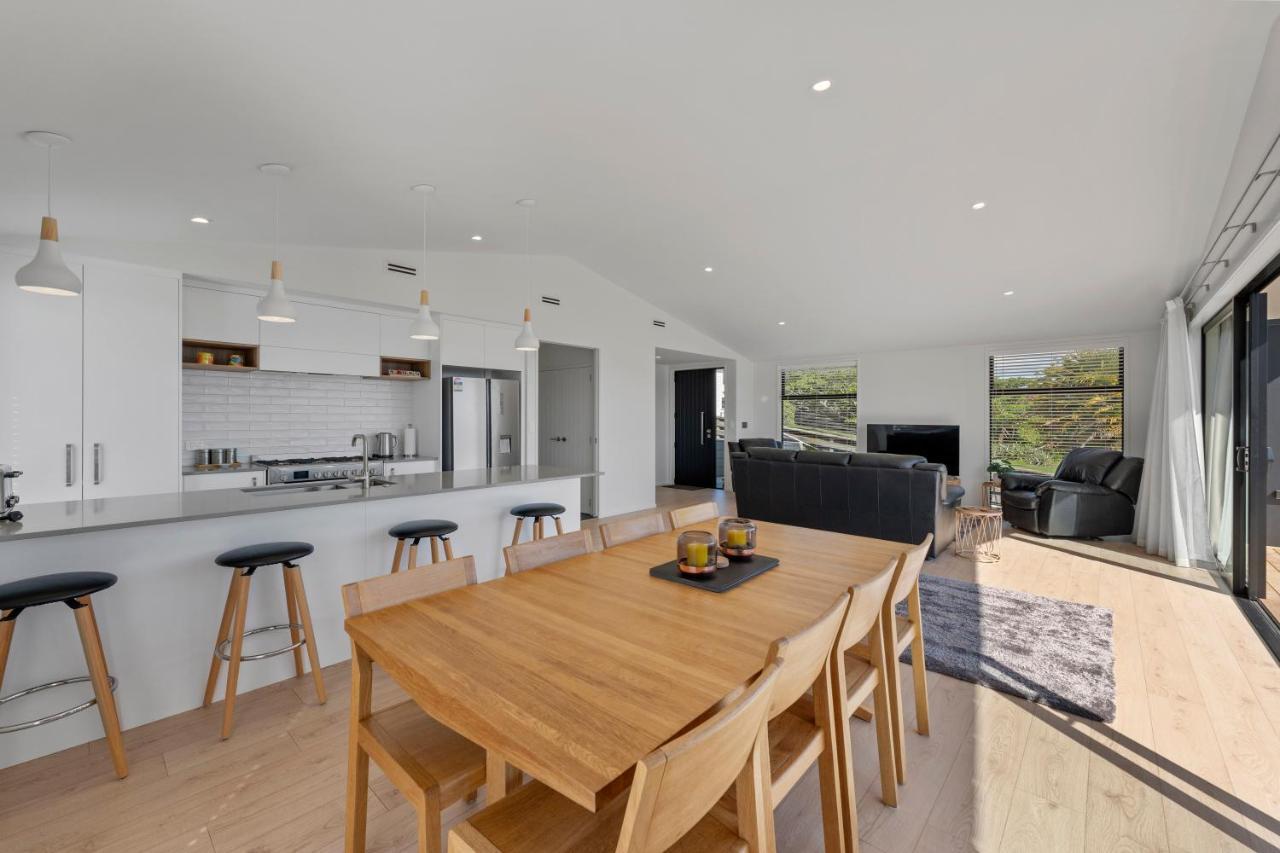 Lakeview Terrace - Taupo Holiday Home 外观 照片