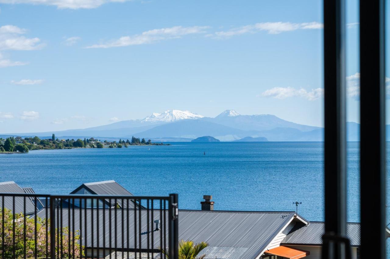 Lakeview Terrace - Taupo Holiday Home 外观 照片